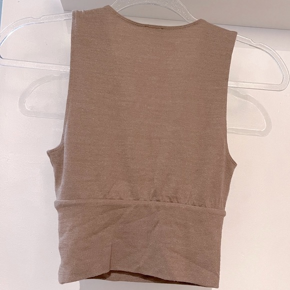 Clay Wilfred Aritzia Top in Size XXS - Picture 8 of 9